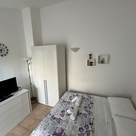 Apartment Nina Starigrad Paklenica Ngoại thất bức ảnh