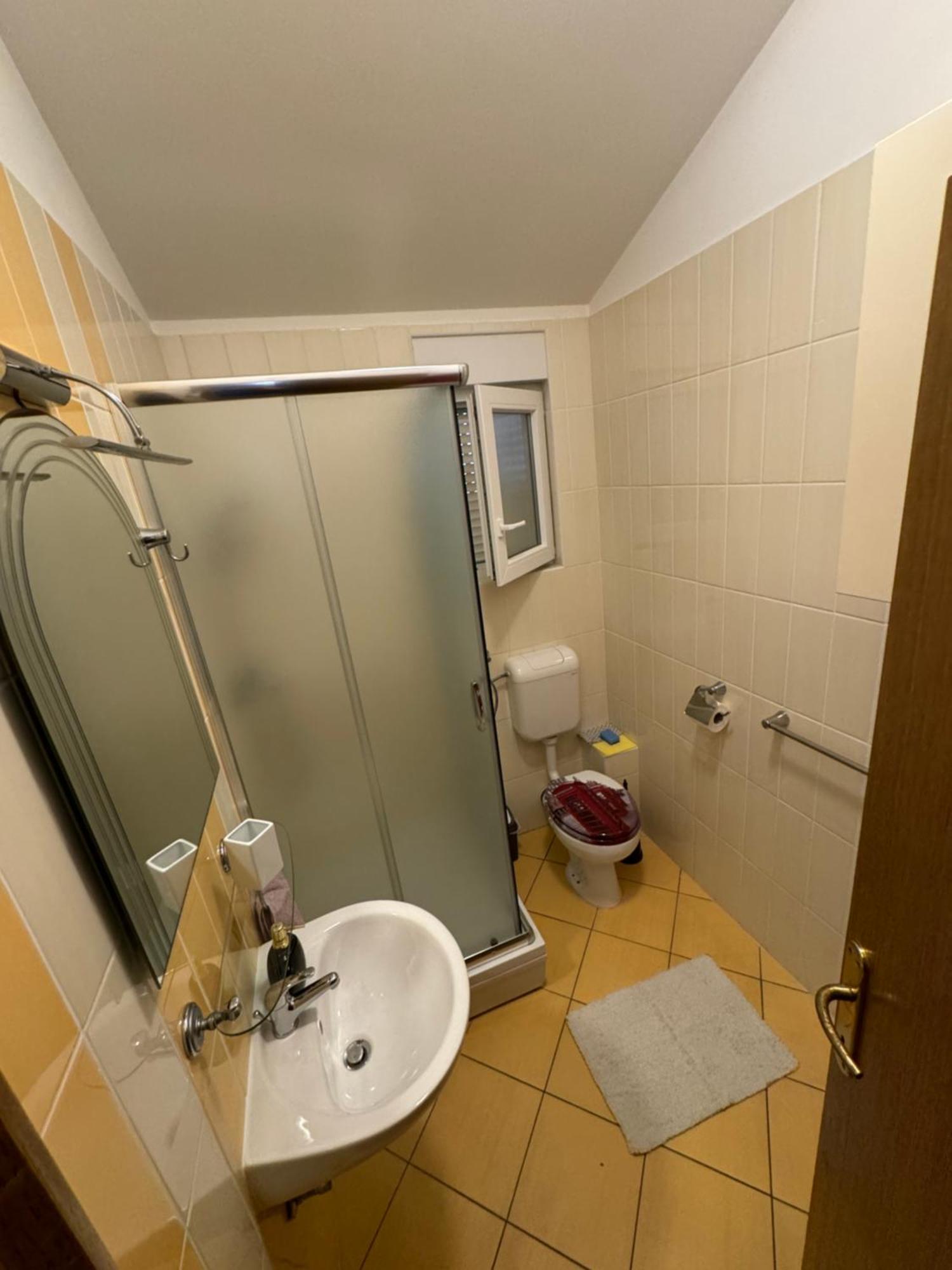 Apartment Nina Starigrad Paklenica Ngoại thất bức ảnh
